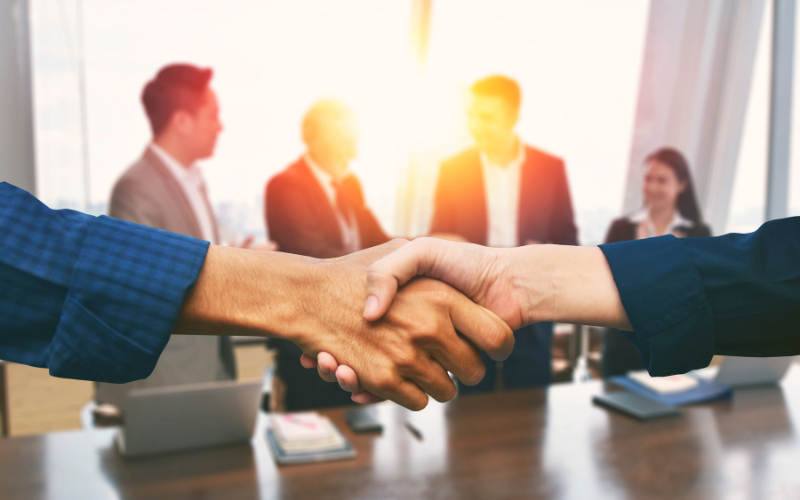 Business-deal-handshake